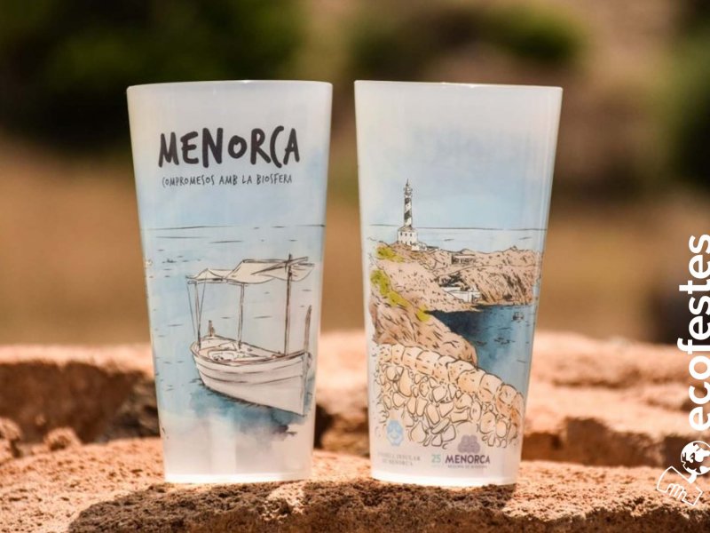Menorca reprèn l'ús de gots reutilitzables a les festes patronals