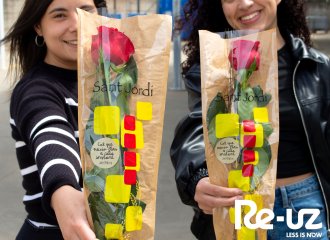 Sant Jordi a Re-uz amb roses solidàries d'AMPANS!