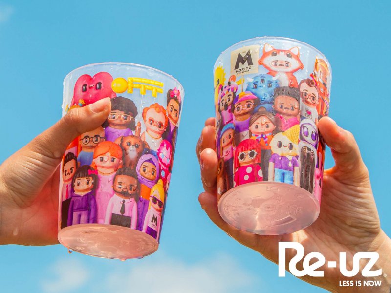 ¡OFFFest vibrante con el diseño exclusivo de Yippiehey en los vasos reutilizables!