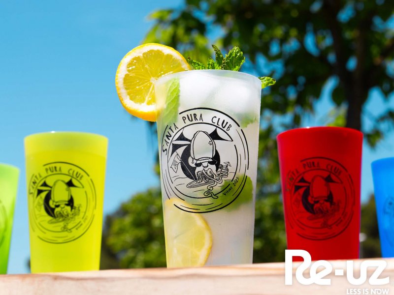 10 anys de Santa Pura Club amb els gots reutilitzables!