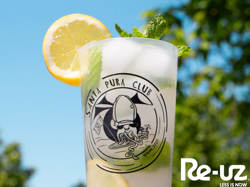 10 urte Santa Pura Klubak edalontzi berrerabilgarriekin!